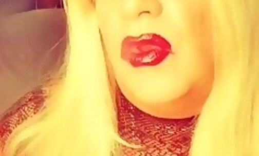 smoking blonde red lipstick