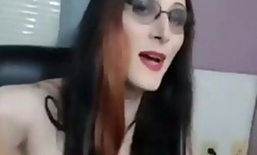 damn pretty tranny ivy rose jerking off on live webcam