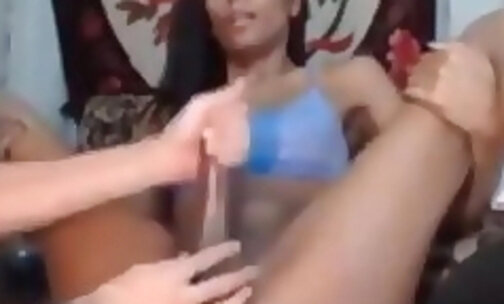 ebony tgirl gets a handsex from her boyfriend with cums
