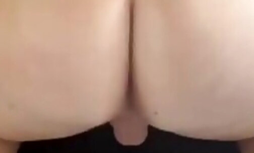 Big ass with dildo