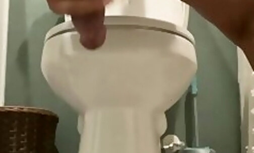 Stroking on the toilet and twerking