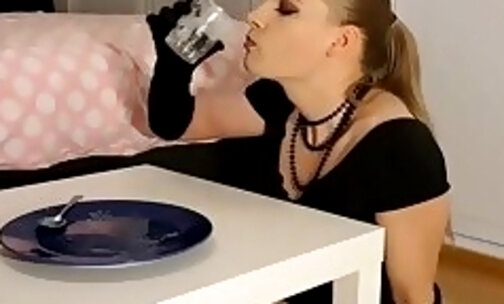 Julia X Cum Play Drinking Cum xh5JJvP