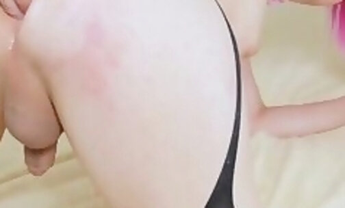 Pink haired TS babe FF Kitty who loves fisting her anus