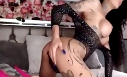 damn sexy tattooed tranny on live webcam part 1